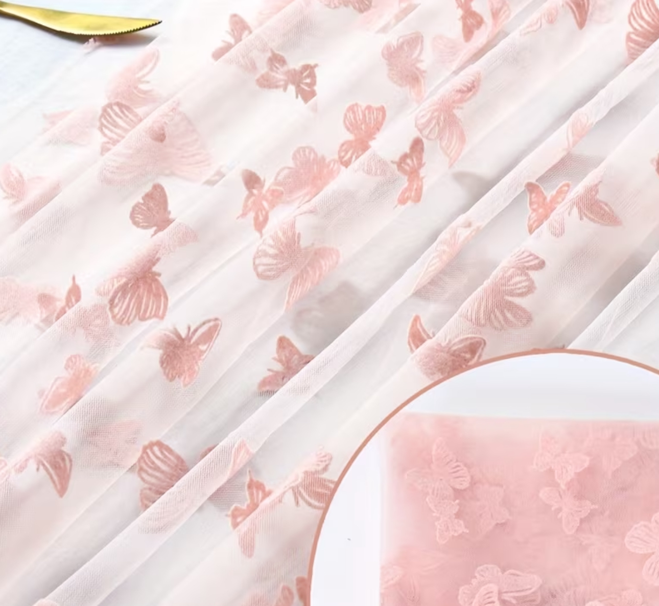 Chemin de table papillons rose
